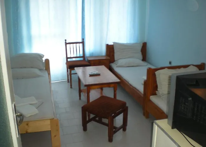 Strajica Hotel Lozenec