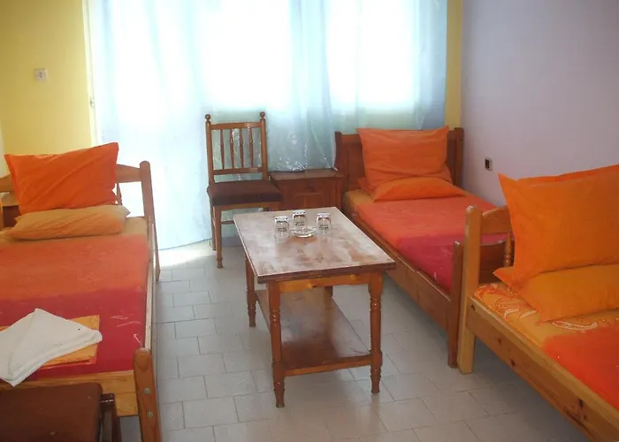 Hotel Strajica Lozenec